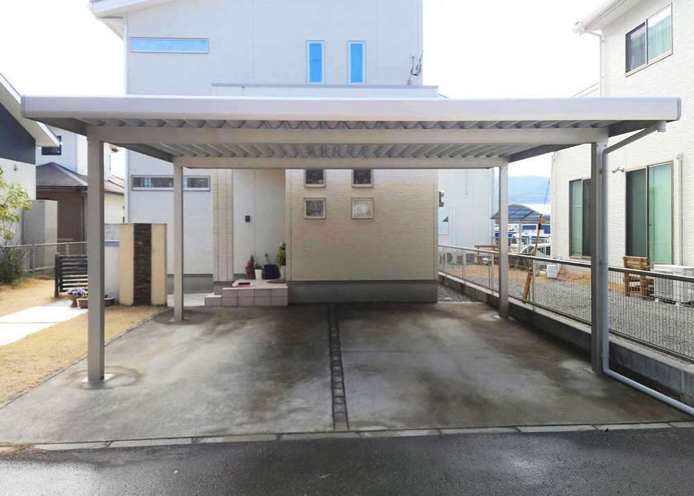 鹿児島市で2台用のカーポートを設置 インフォメーション住宅産業 鹿児島で外構 エクステリア工事
